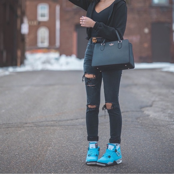 Women’s American Eagle Jeans - size 2 - Picture 1 of 3